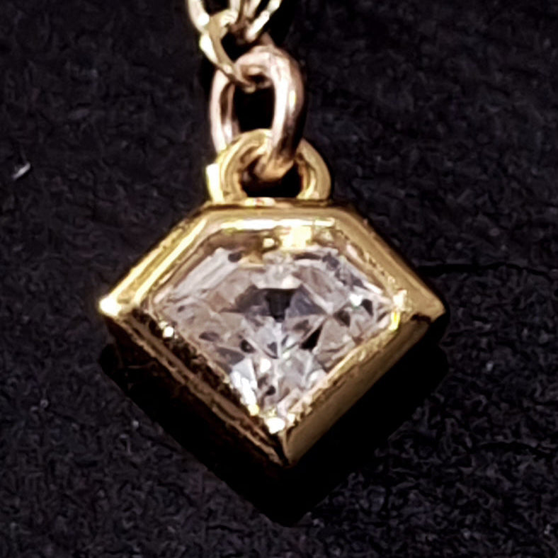 Geometric Diamond Shaped Pendant