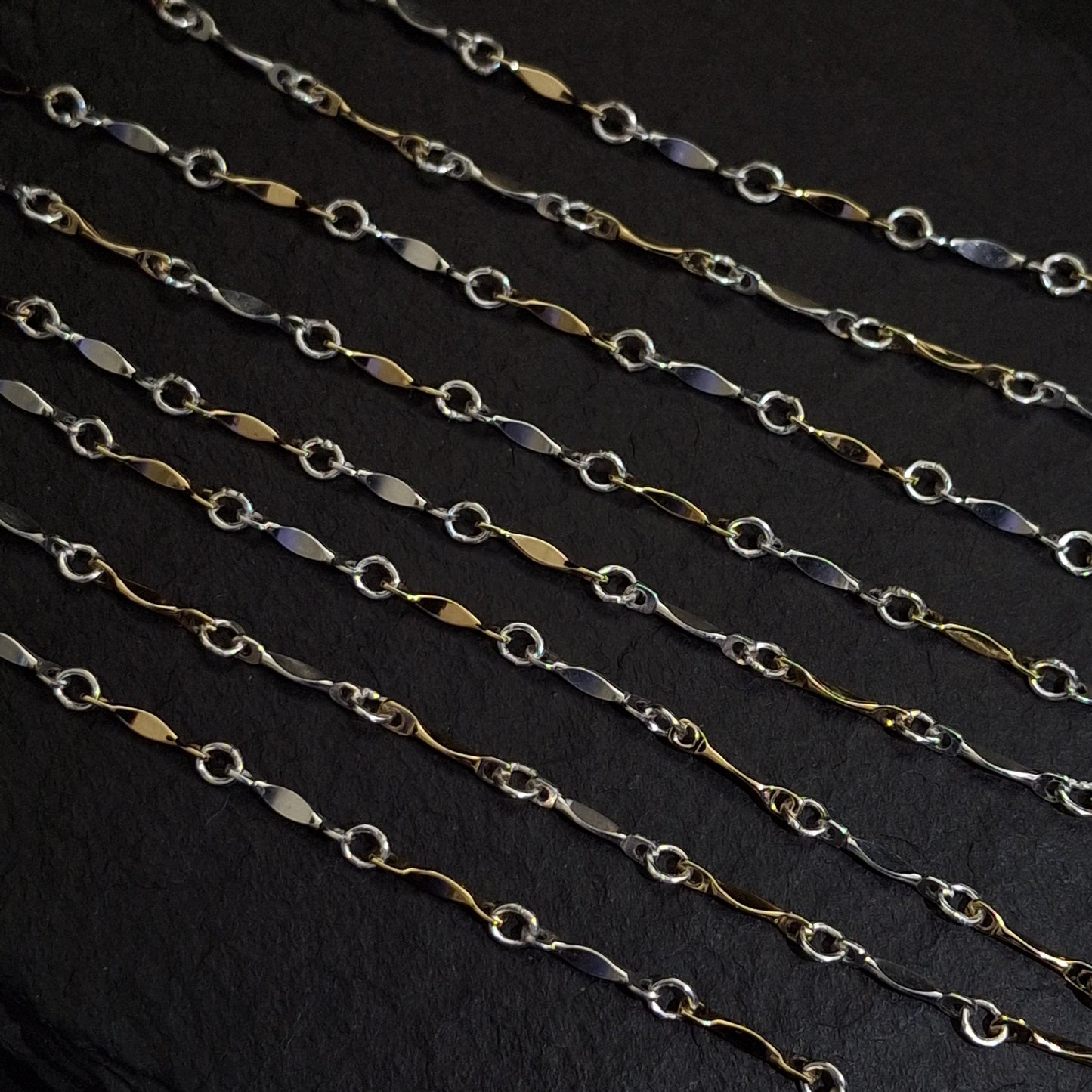 Mixed Metal Dapped Bar Chain