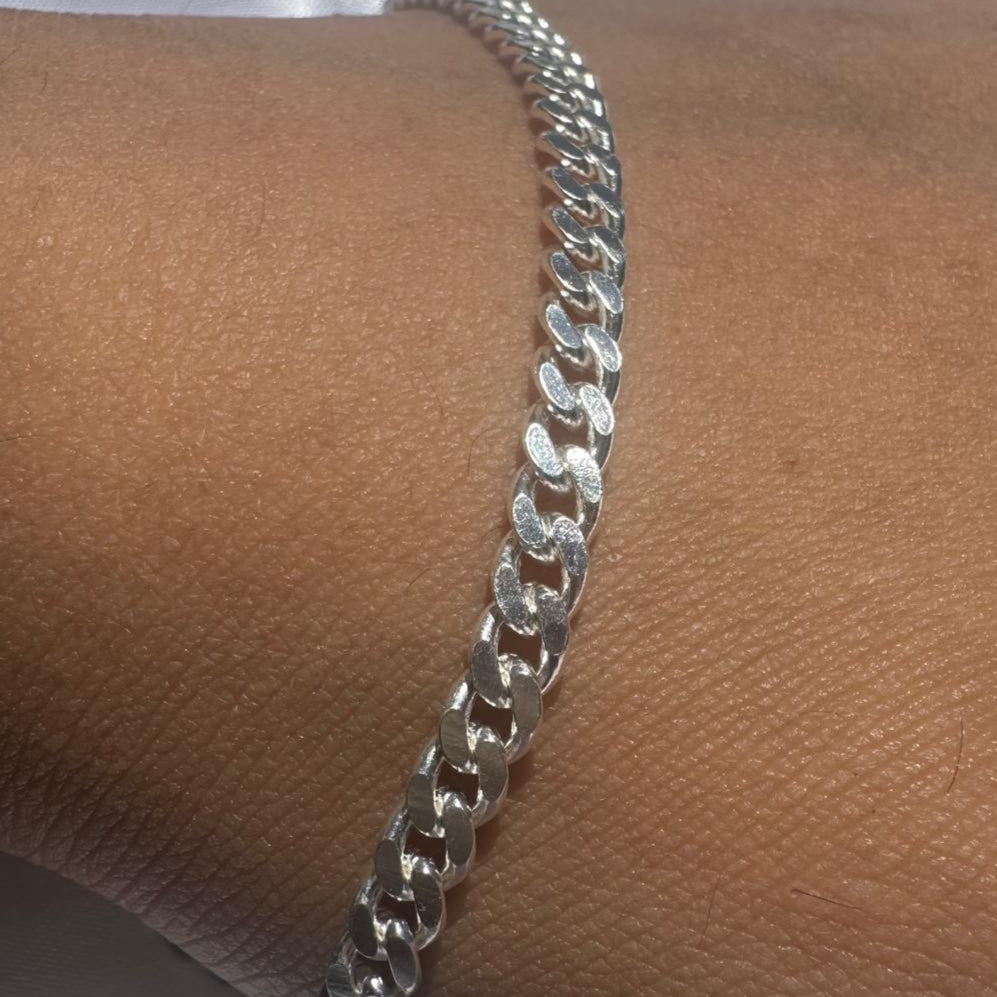 Sterling silver 925 Cuban link chain unfinished for permanent jewellery making from SSAV Jewellery Wholesale.