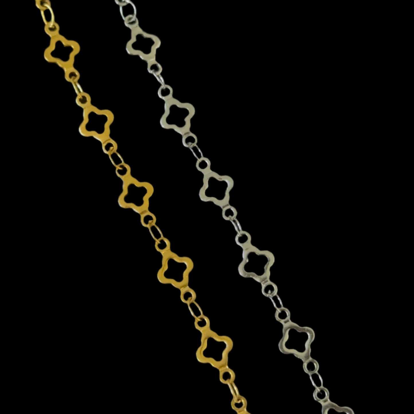 Hollow Clover Chain