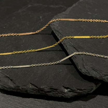 Dapped Long Bar Chain