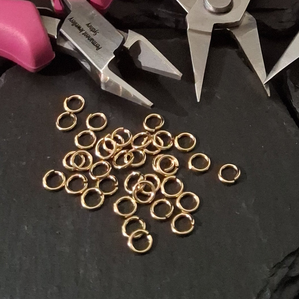 Jump Rings – SSAV Permanent Jewellery Supplies and Wholesale