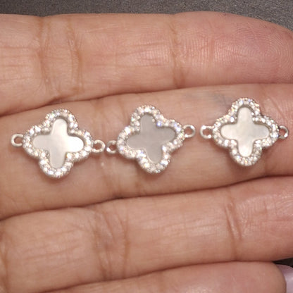 Shell Filled Clover Zircon Outline Connector