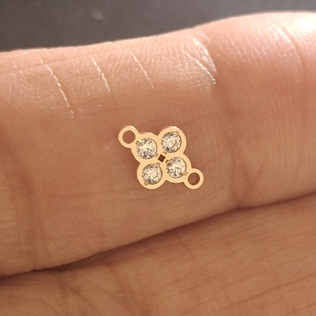 Clover Rounded Connector