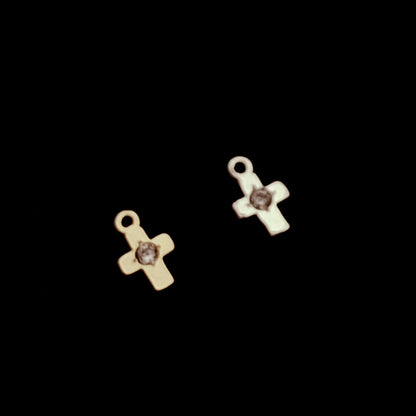 Dainty Zircon Cross Pendant