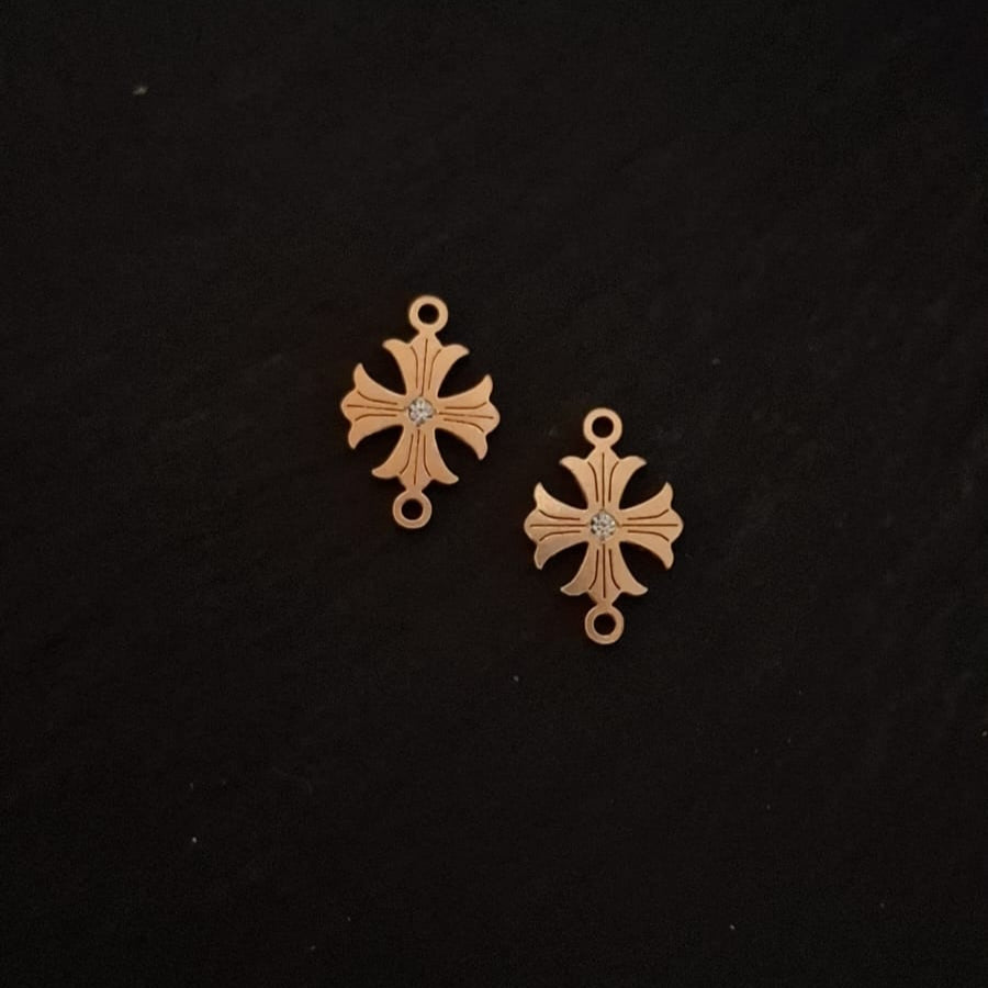 Patonce Zircon Cross Connector