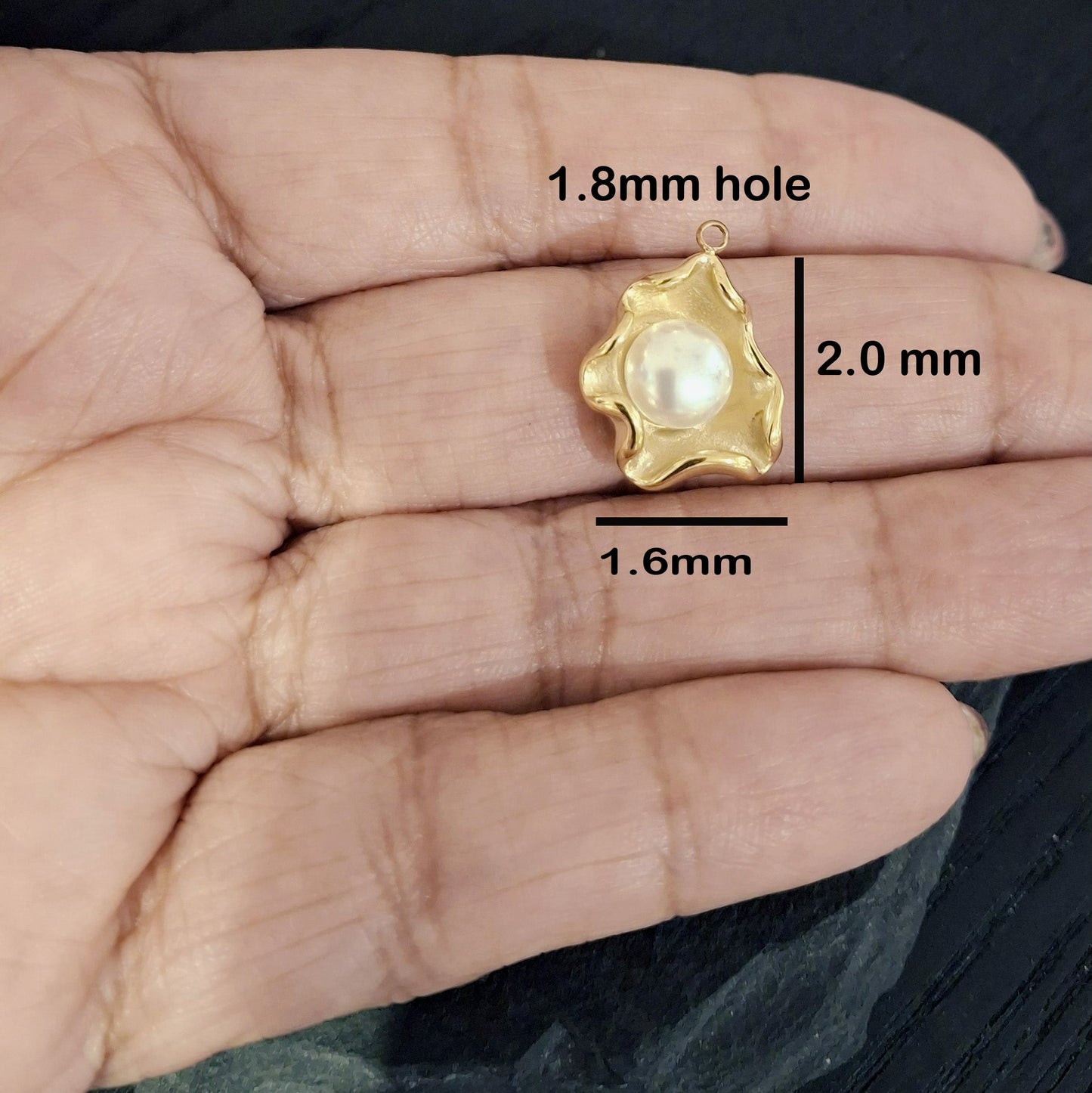 Large Pearl in Shell Pendant