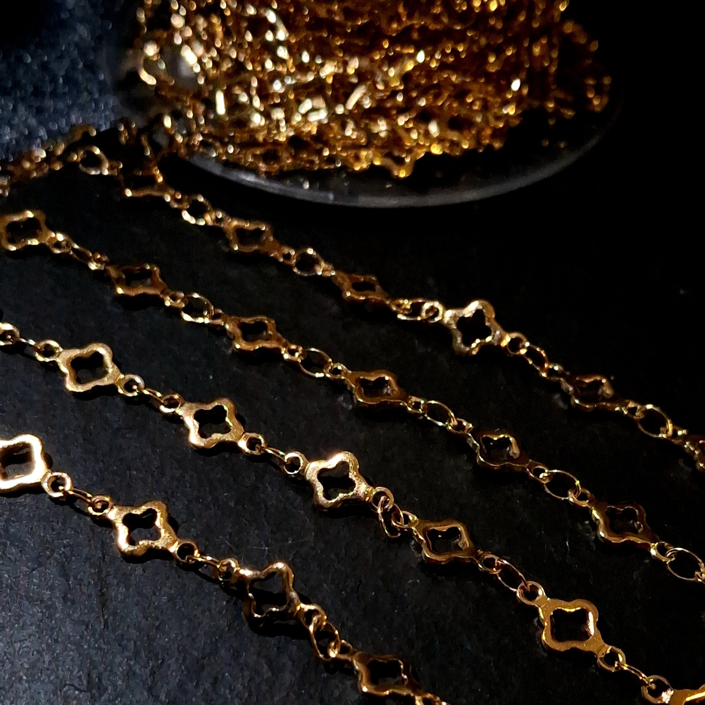 Hollow Clover Chain – SSAV Permanent Jewellery Supplies and Wholesale