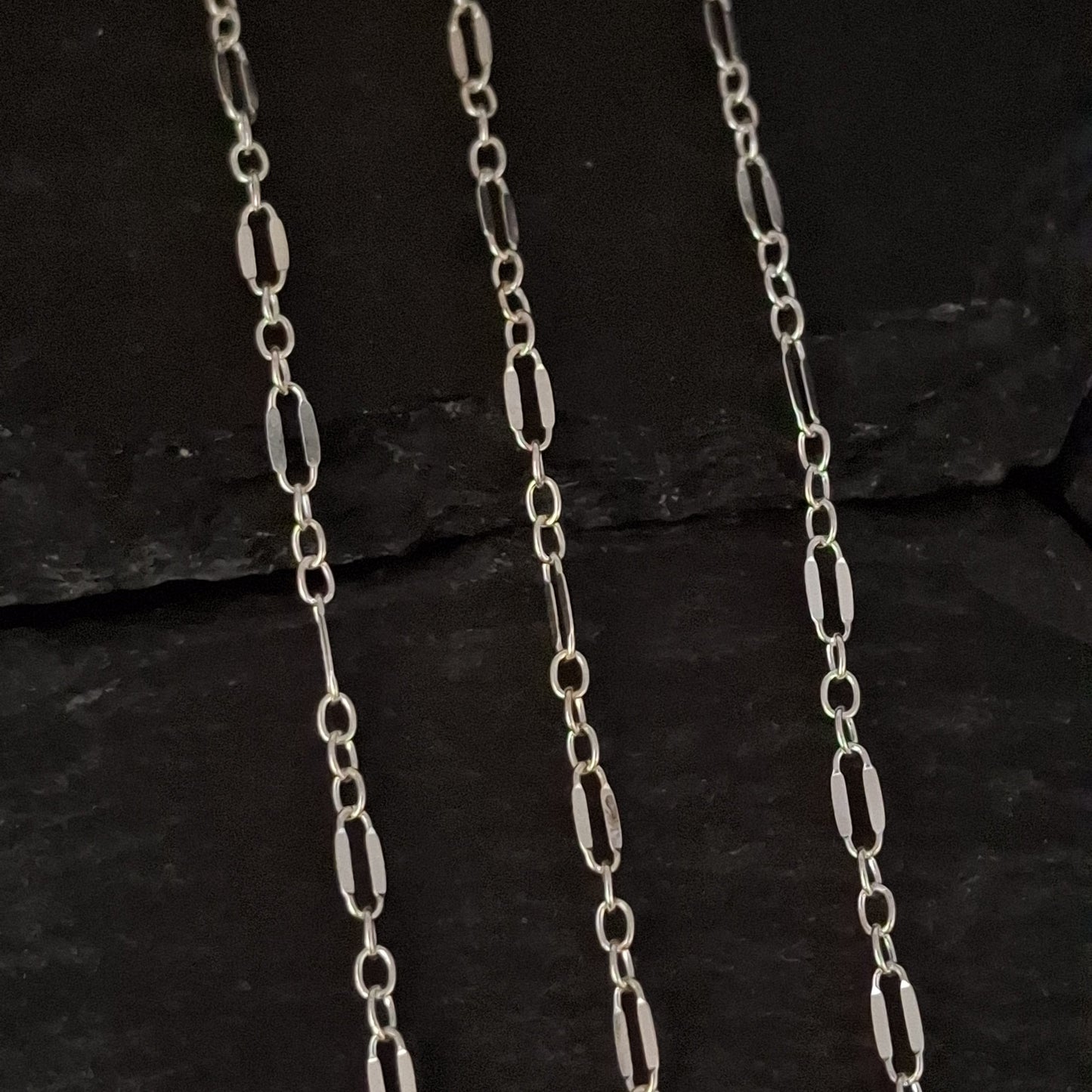 Large Lip Chain