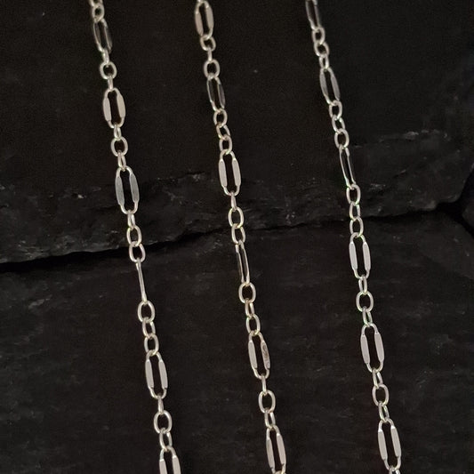Large Lip Chain